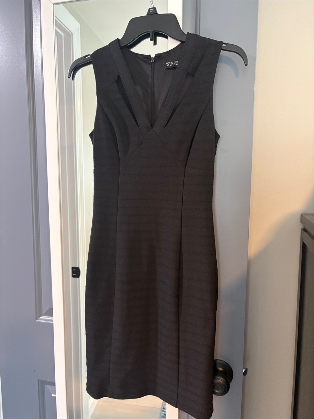 Guess Black Sleeveless V-Neck Sheath Dress